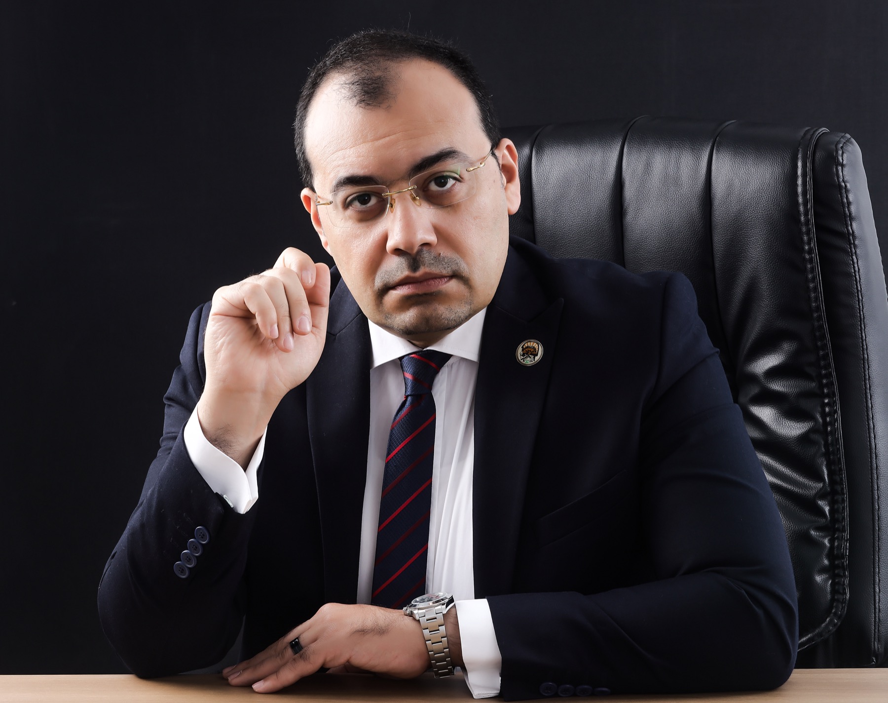 أ.د. عمرو سليمان في العيادة
